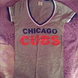 Victoria’s Secret Pink Cubs V Neck